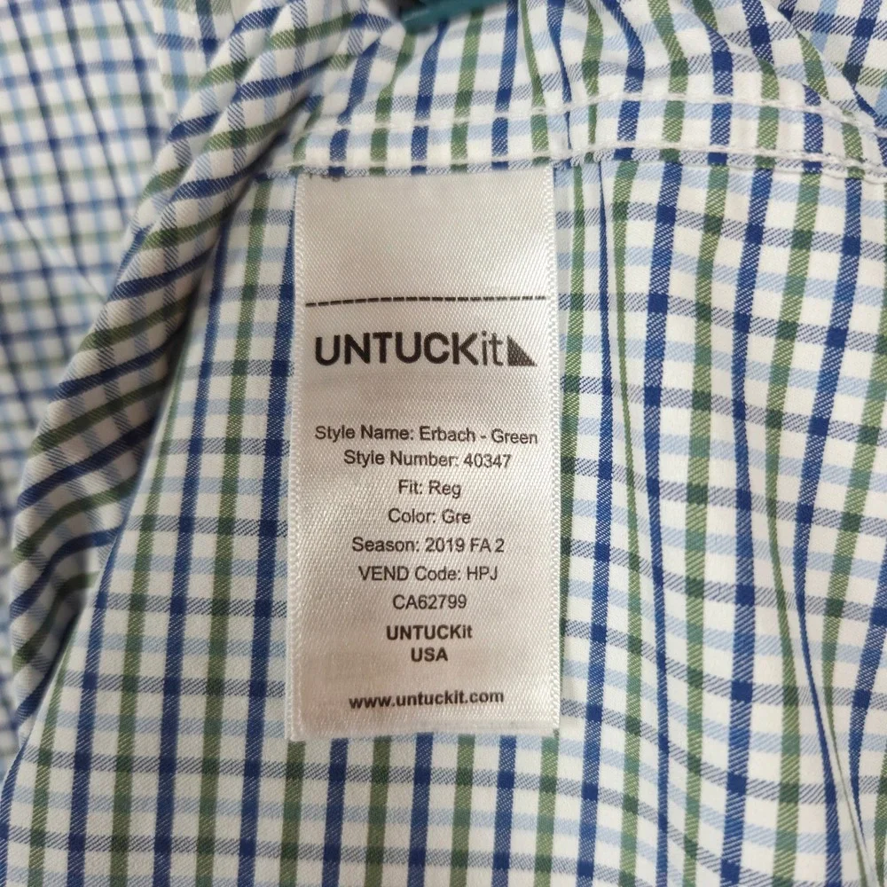 UNTUCKit erbach button